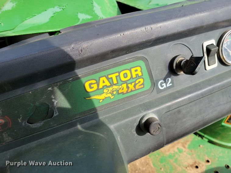 image for item KA9868 1998 John Deere Gator utility vehicle