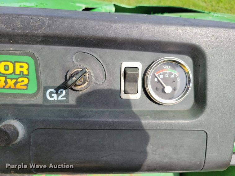 image for item KA9868 1998 John Deere Gator utility vehicle