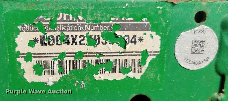 image for item KA9868 1998 John Deere Gator utility vehicle