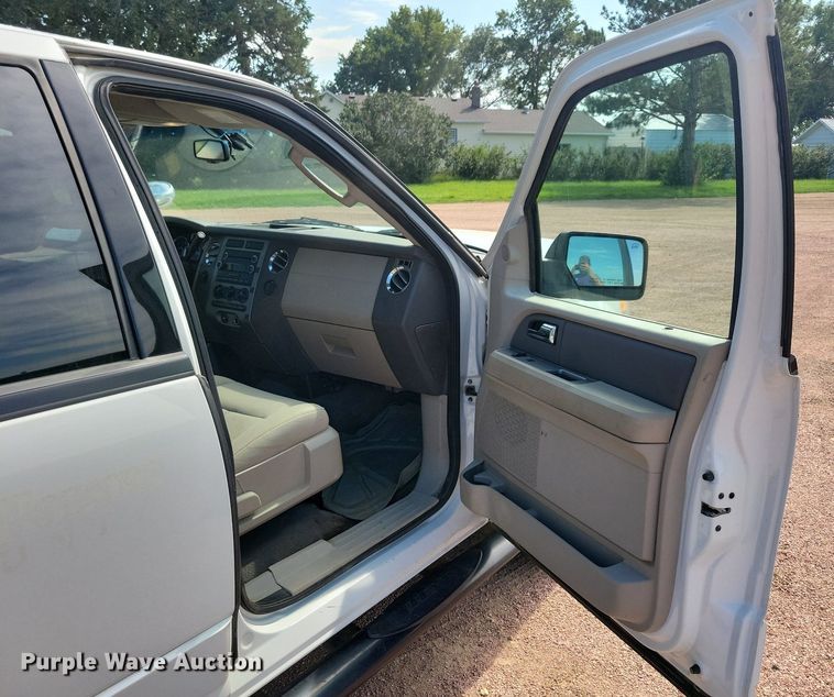 image for item KA9869 2008 Ford Expedition SUV