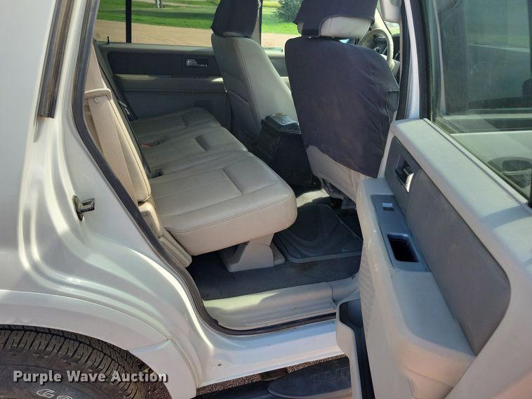 image for item KA9869 2008 Ford Expedition SUV