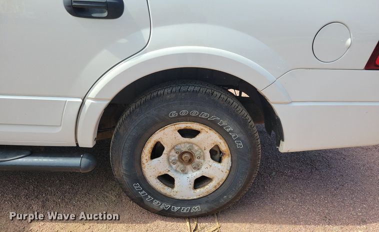 image for item KA9869 2008 Ford Expedition SUV
