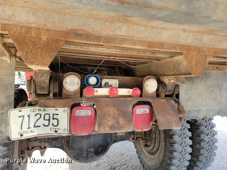 image for item KA9871 1978 Chevrolet  C65 dump truck