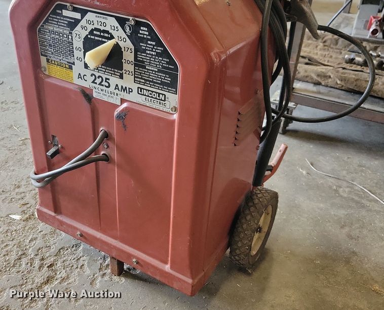 image for item KA9877 Lincoln Electric AC 225 Lincwelder welder