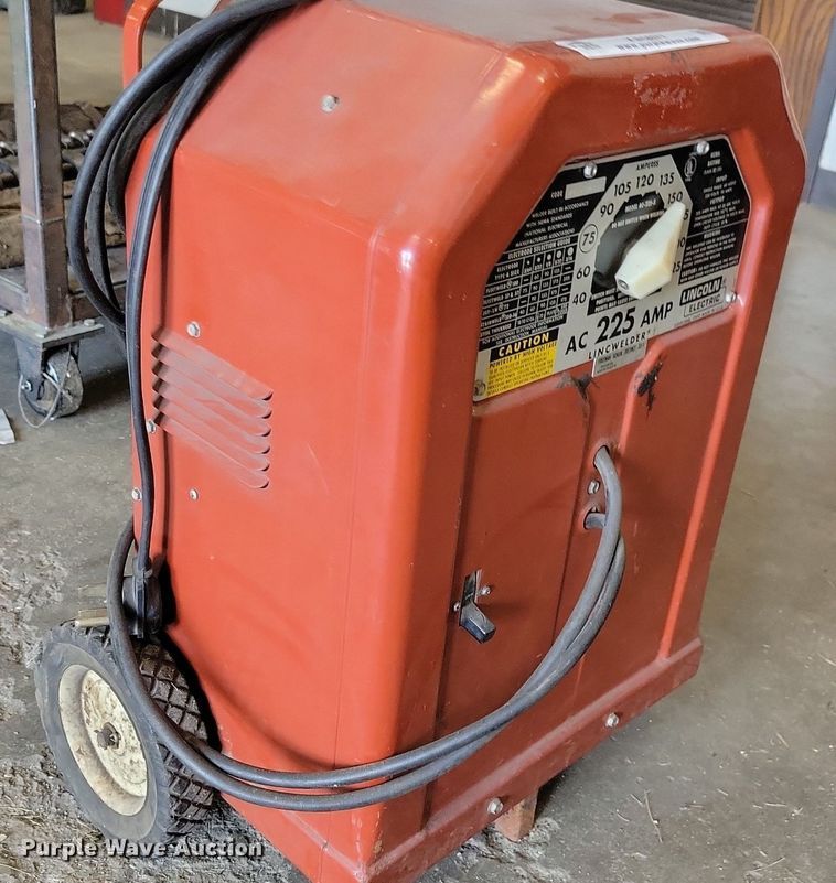 image for item KA9877 Lincoln Electric AC 225 Lincwelder welder