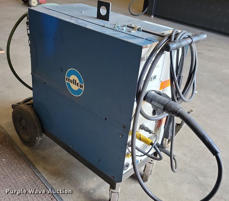 image for item KA9880 Miller Millermatic 200 welder