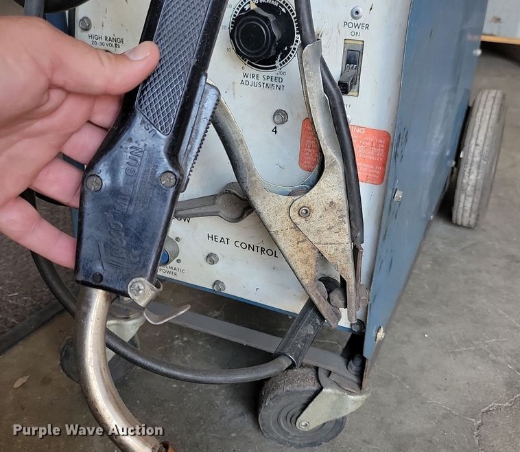 image for item KA9880 Miller Millermatic 200 welder