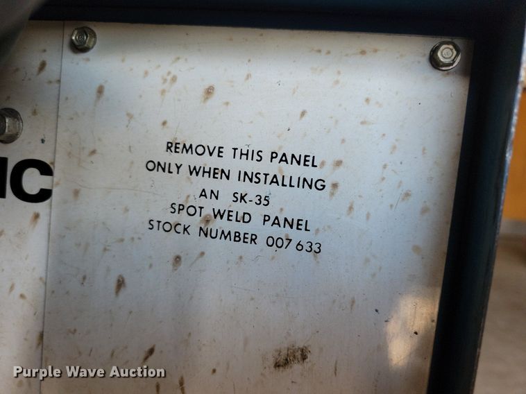 image for item KA9880 Miller Millermatic 200 welder