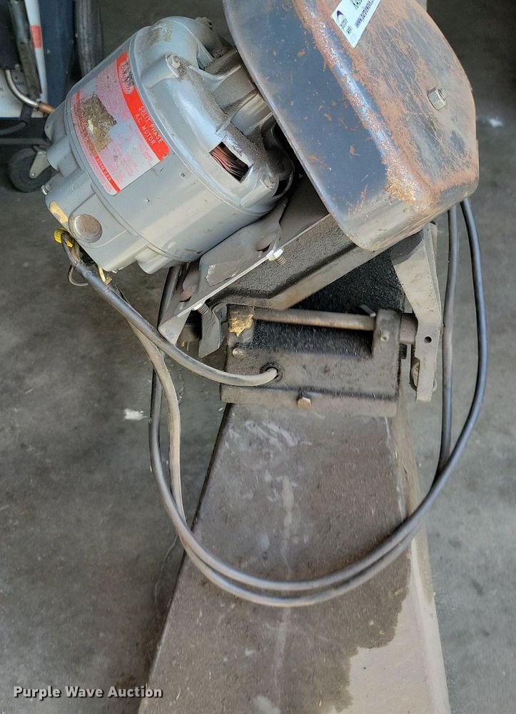 image for item KA9881 Dayton 3Z360C band saw