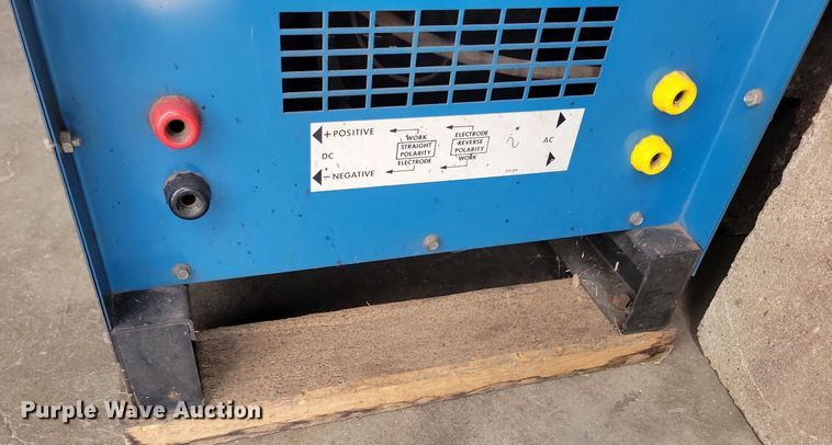 image for item KA9883 Miller Dialarc 250 welder