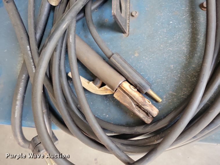 image for item KA9883 Miller Dialarc 250 welder