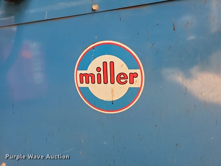 image for item KA9883 Miller Dialarc 250 welder