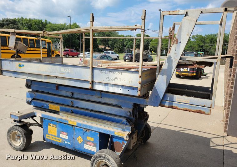 image for item KA9884 Up-Right XL-24 vertical lift