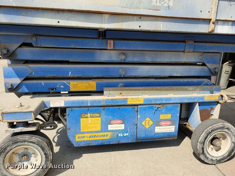 image for item KA9884 Up-Right XL-24 vertical lift