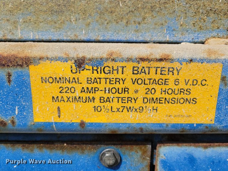 image for item KA9884 Up-Right XL-24 vertical lift