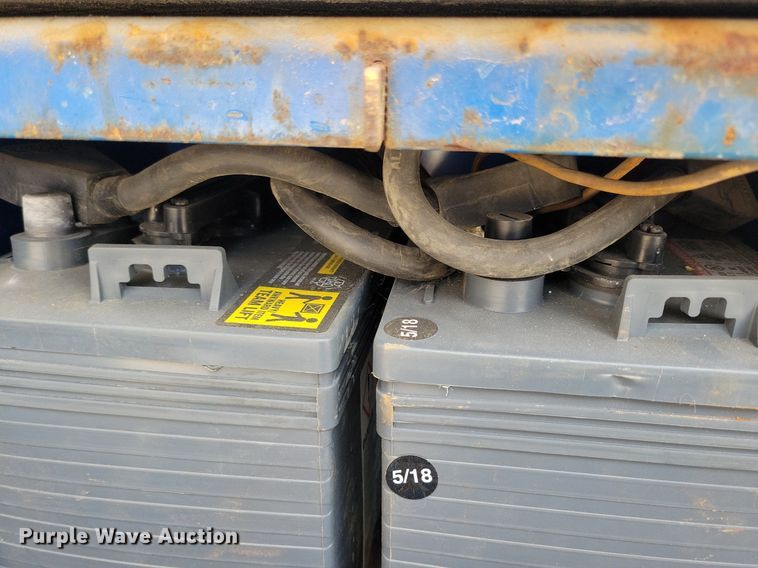 image for item KA9884 Up-Right XL-24 vertical lift