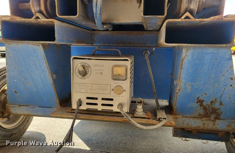 image for item KA9884 Up-Right XL-24 vertical lift