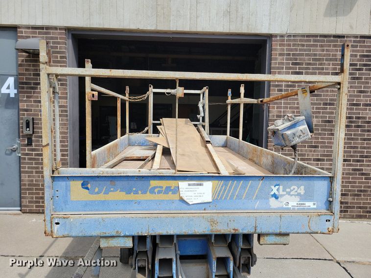image for item KA9884 Up-Right XL-24 vertical lift