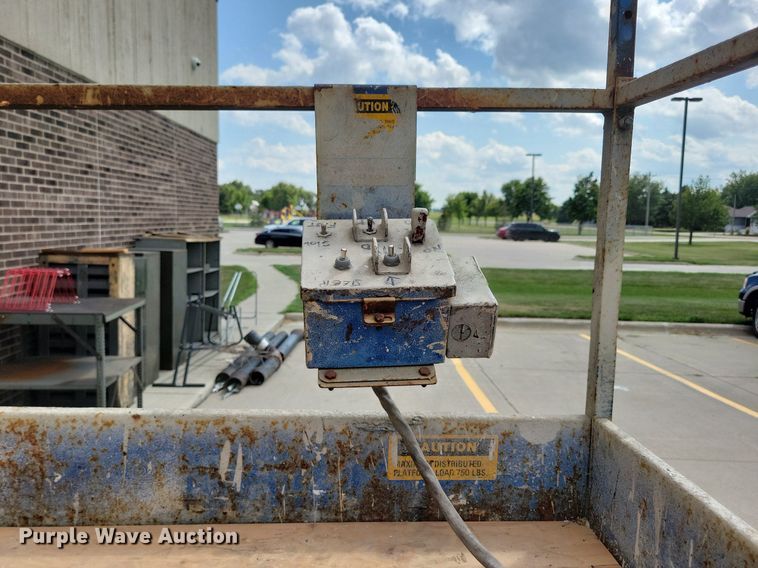 image for item KA9884 Up-Right XL-24 vertical lift