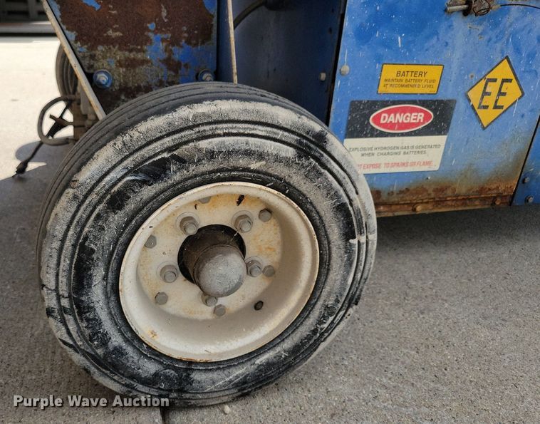 image for item KA9884 Up-Right XL-24 vertical lift