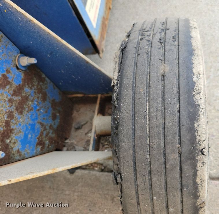 image for item KA9884 Up-Right XL-24 vertical lift