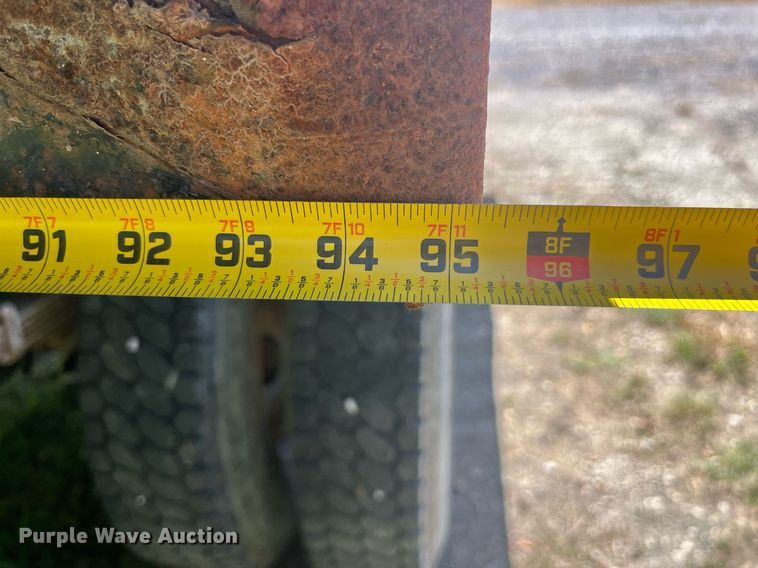 image for item LC9033 1998 Ford F700 dump truck