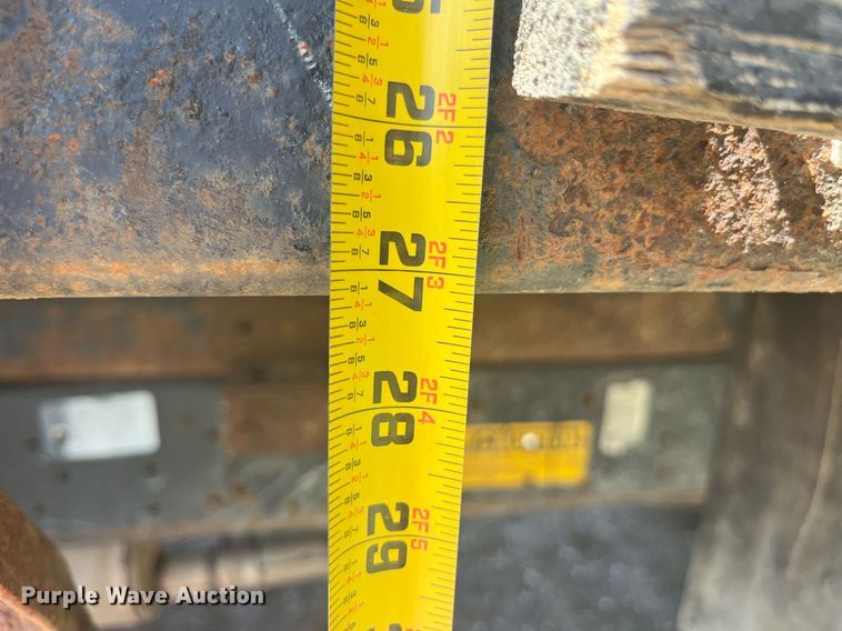 image for item LC9033 1998 Ford F700 dump truck