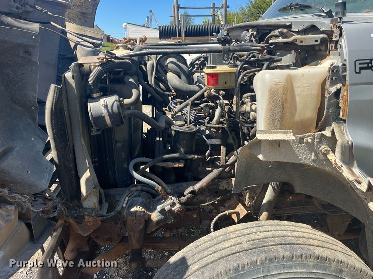 image for item LC9033 1998 Ford F700 dump truck