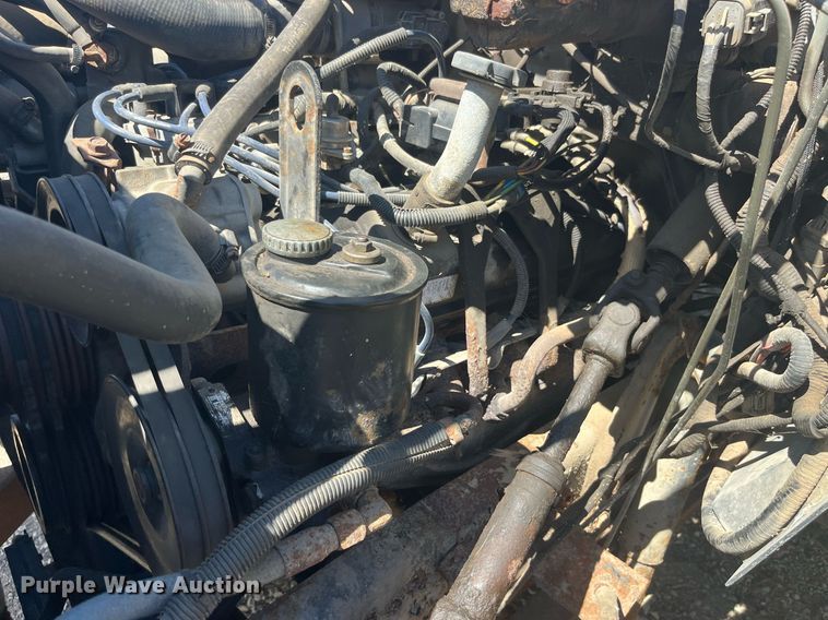 image for item LC9033 1998 Ford F700 dump truck