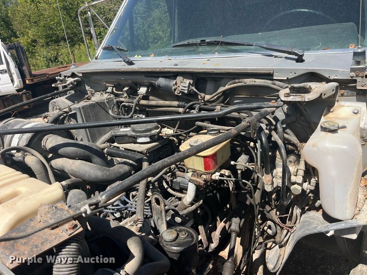 image for item LC9033 1998 Ford F700 dump truck