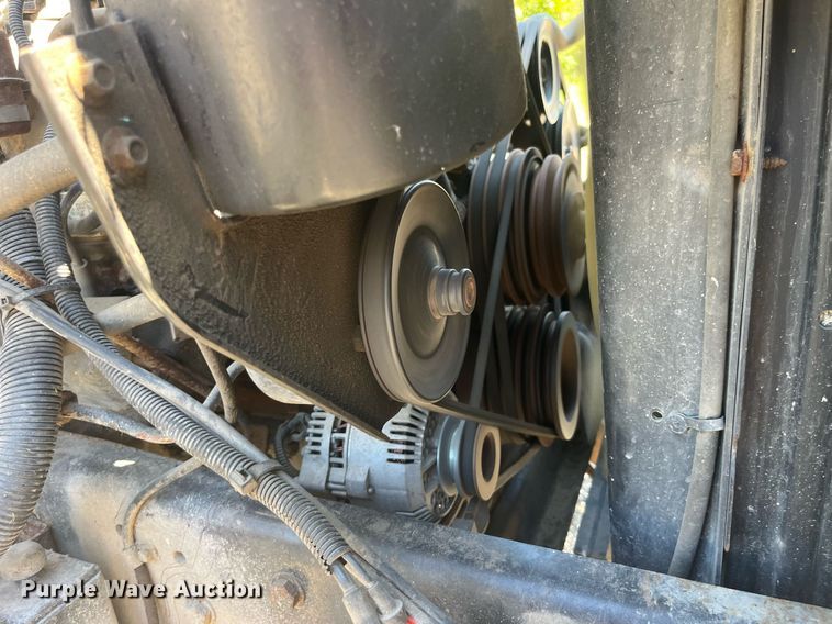 image for item LC9033 1998 Ford F700 dump truck