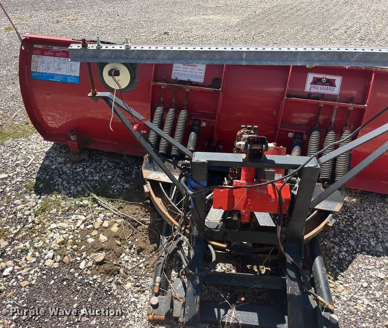 image for item LC9033 1998 Ford F700 dump truck