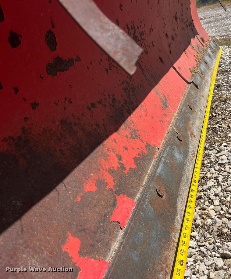 image for item LC9033 1998 Ford F700 dump truck