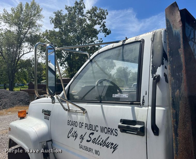 image for item LC9034 1991 Chevrolet Kodiak C6500 flatbed truck