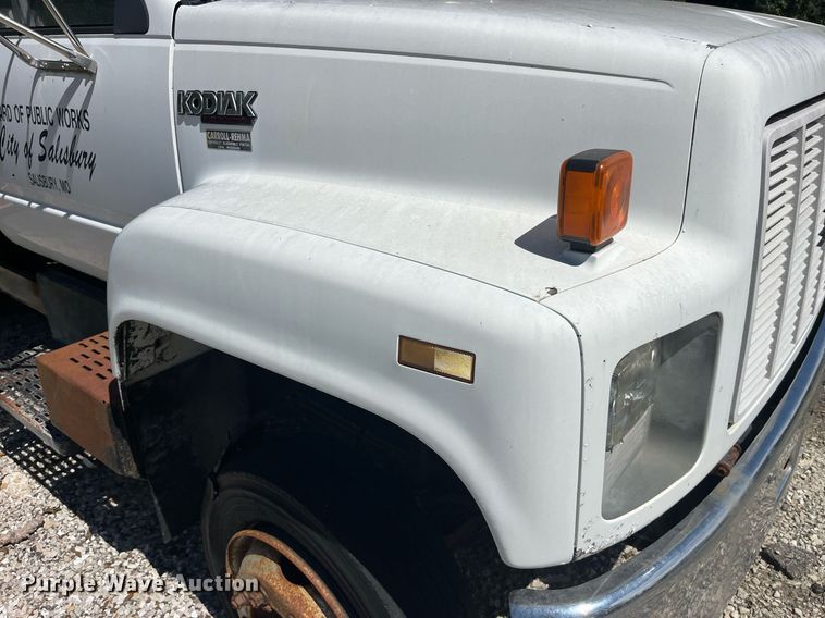 image for item LC9034 1991 Chevrolet Kodiak C6500 flatbed truck