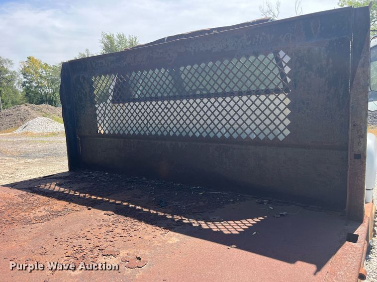 image for item LC9034 1991 Chevrolet Kodiak C6500 flatbed truck