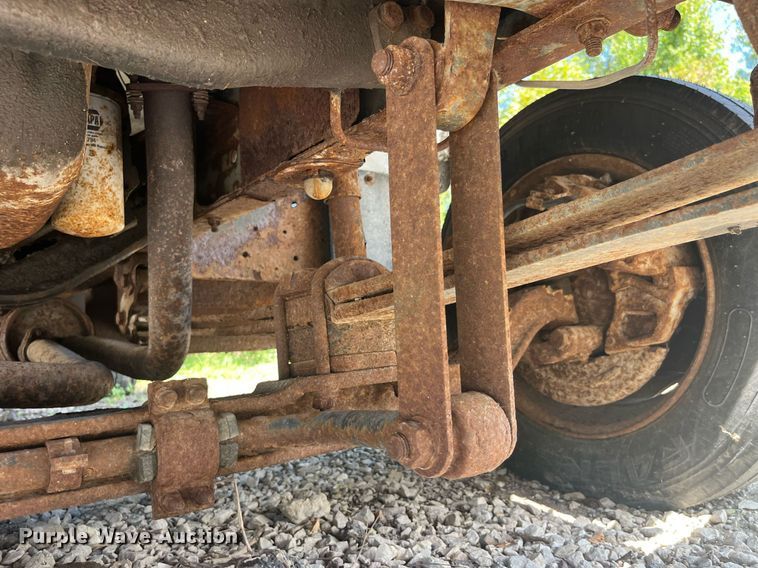 image for item LC9034 1991 Chevrolet Kodiak C6500 flatbed truck