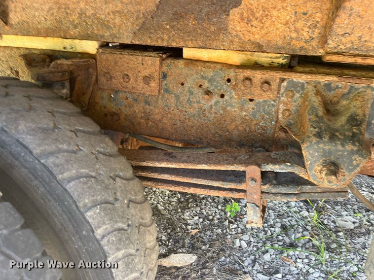 image for item LC9034 1991 Chevrolet Kodiak C6500 flatbed truck