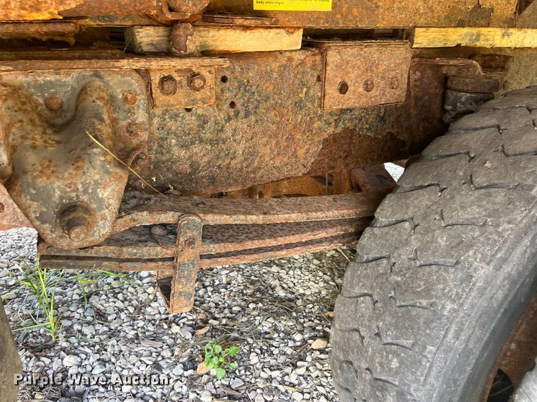 image for item LC9034 1991 Chevrolet Kodiak C6500 flatbed truck