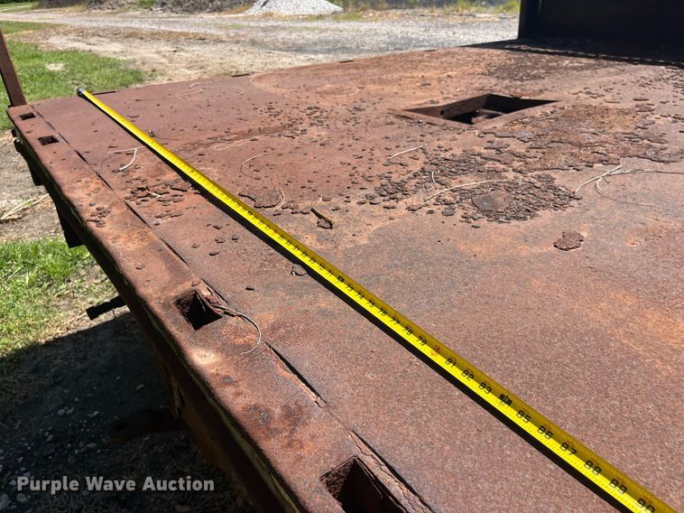 image for item LC9034 1991 Chevrolet Kodiak C6500 flatbed truck