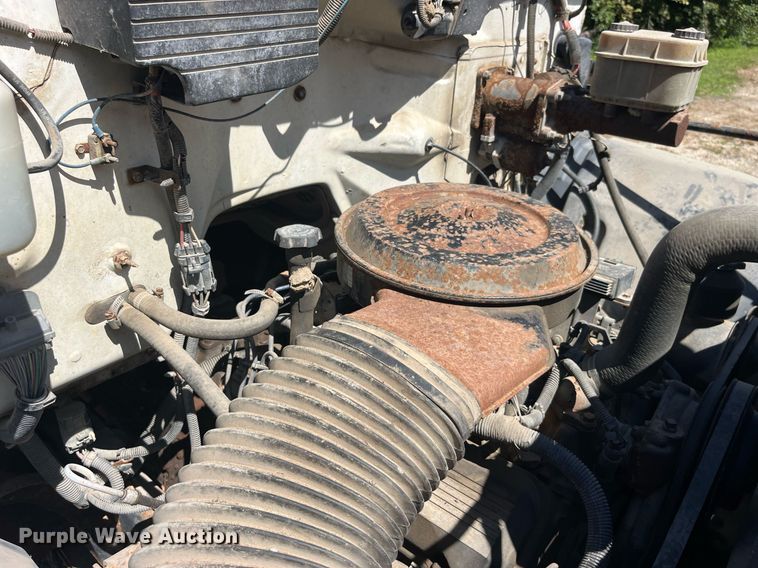 image for item LC9034 1991 Chevrolet Kodiak C6500 flatbed truck