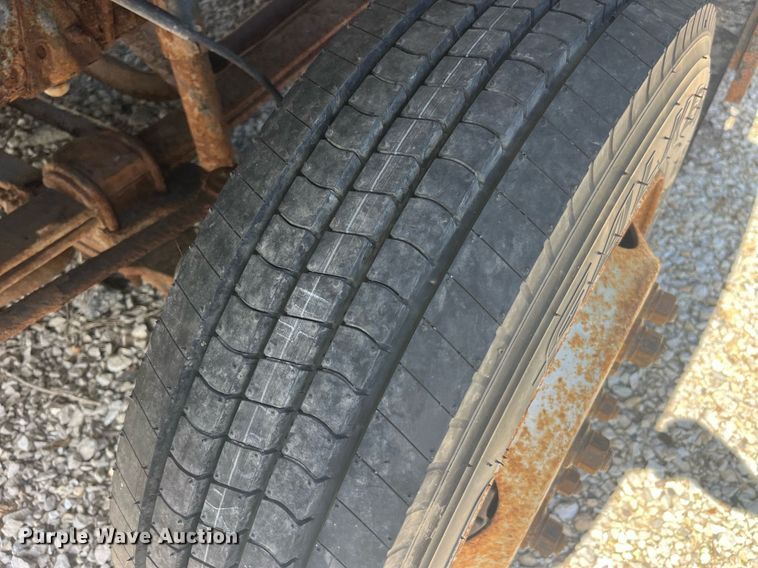 image for item LC9034 1991 Chevrolet Kodiak C6500 flatbed truck