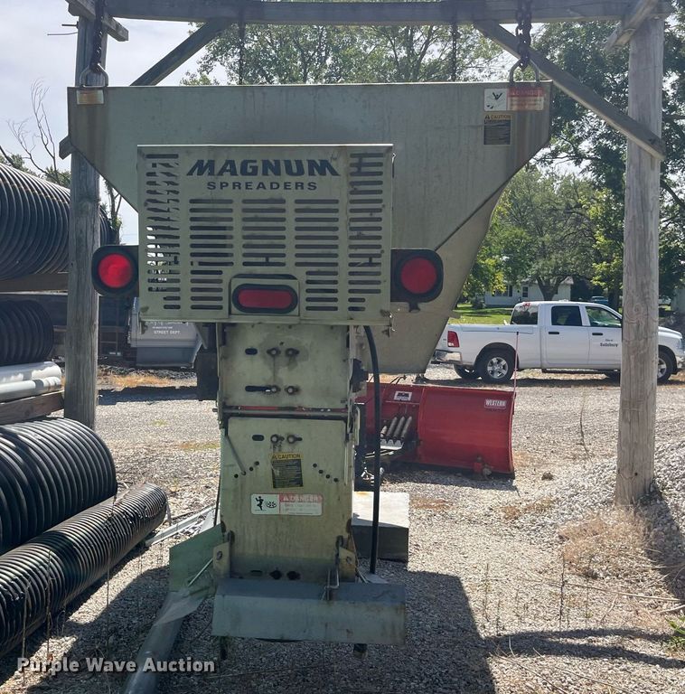 image for item LC9036 Magnum salt spreader