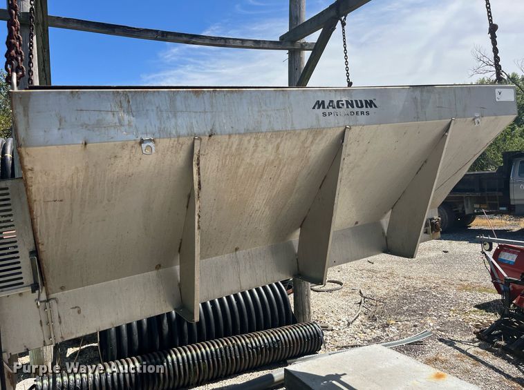 image for item LC9036 Magnum salt spreader