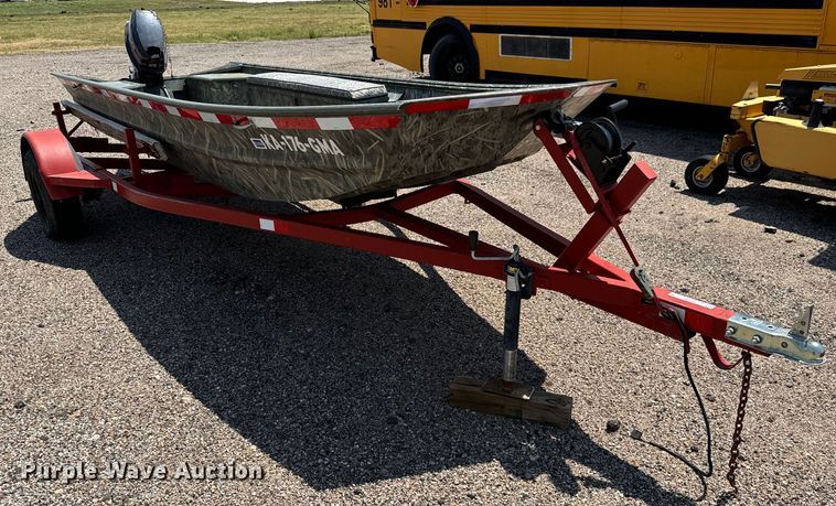 image for item LF9892 War Eagle  642 boat