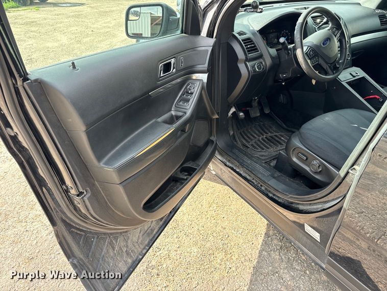 image for item LF9978 2017 Ford Explorer Police Interceptor SUV