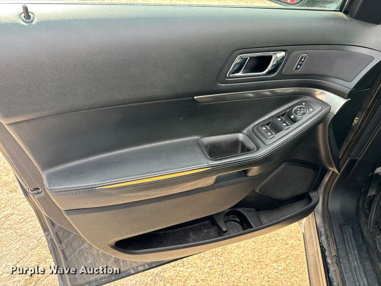 image for item LF9978 2017 Ford Explorer Police Interceptor SUV