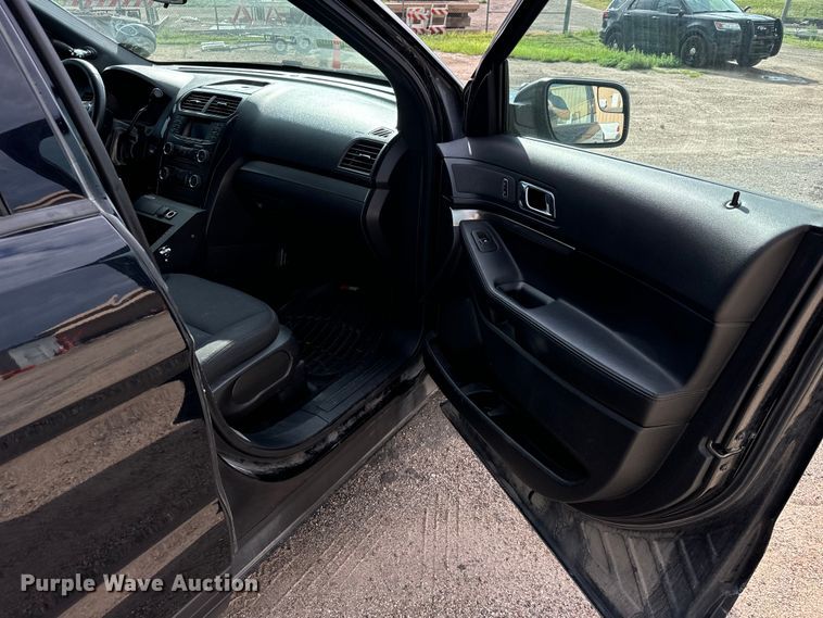 image for item LF9978 2017 Ford Explorer Police Interceptor SUV