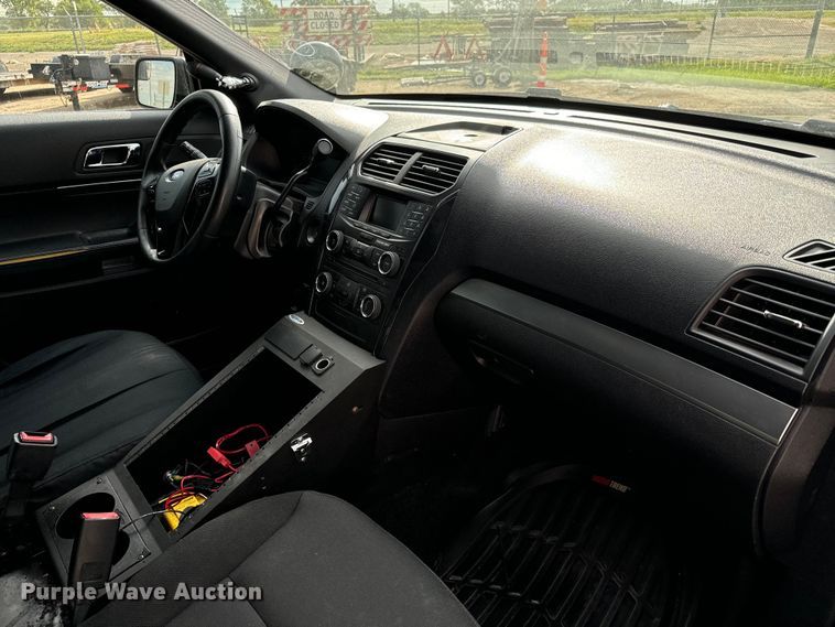 image for item LF9978 2017 Ford Explorer Police Interceptor SUV