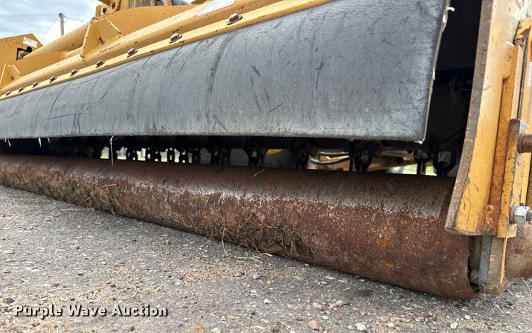 image for item LF9984 2003 John Deere 6615 MFWD tractor